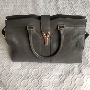 Yves Saint Laurent Cabas